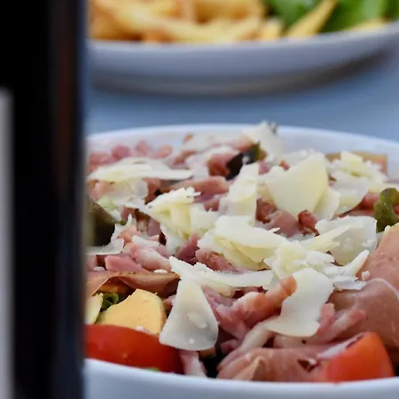 منتجع Les De Pertamina